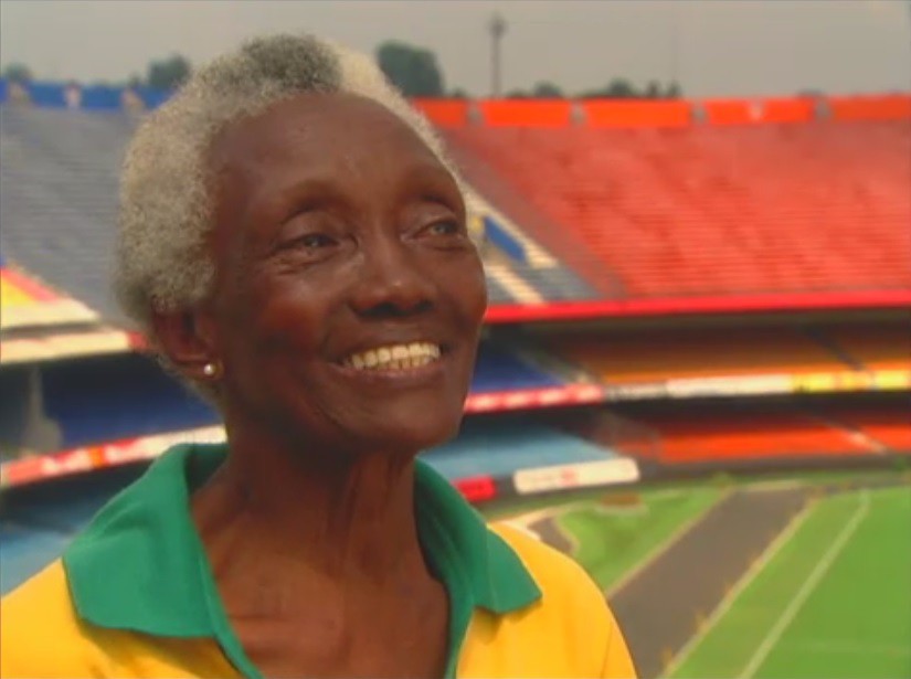 Melânia Luz em 2007, aos 79 anos, em gravação do Esporte Espetacular  - Reprodução TV Globo