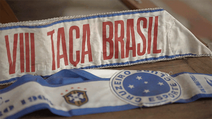 A faixa original de campeão da Taça Brasil de 1966 - Reprodução/ TV Globo