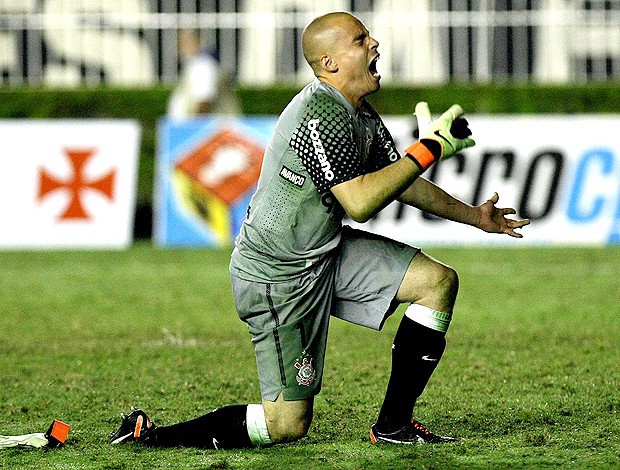 Julio Cesar, do Corinthians, com o dedo luxado contra o Botafogo  - Fábio Castro / Agência Estado