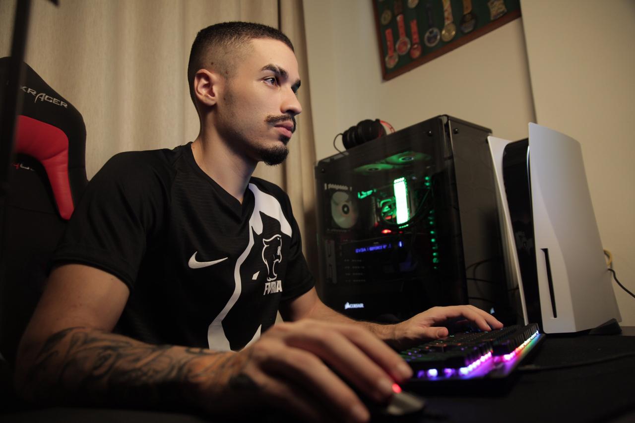 Casimiro: streamer de Twitch e , torcedor do Vasco é