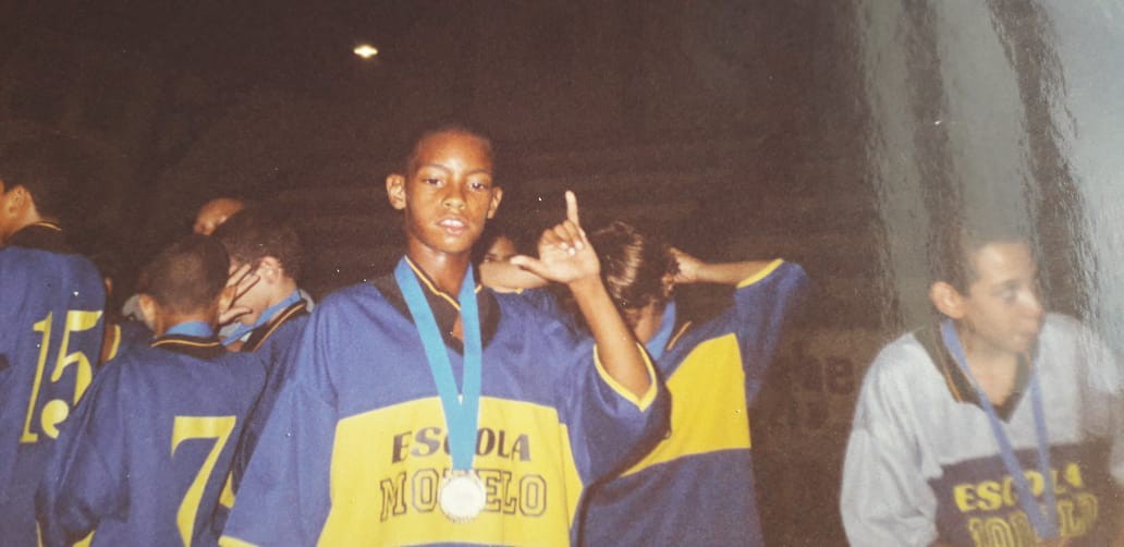 Aleg Manga, do Volta Redonda, começou sua carreira no futsal - Arquivo Pessoal