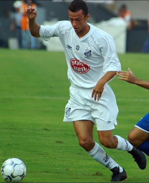 Nenê jogou sua última Libertadores com o Santos em 2003 - Divulgação