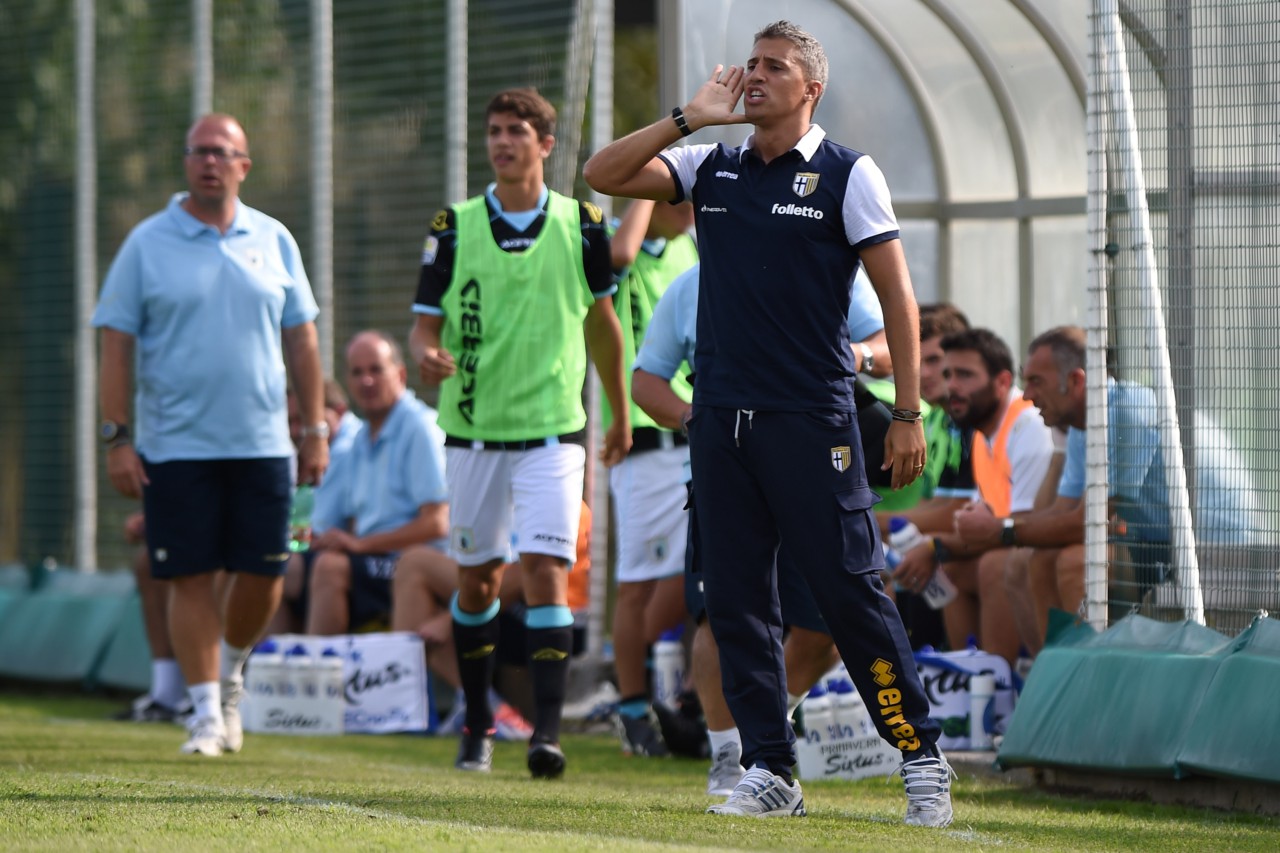 Crespo teve sua primeira experiência como treinador na base do Parma, da Itália - Valerio Pennicino/Getty Images