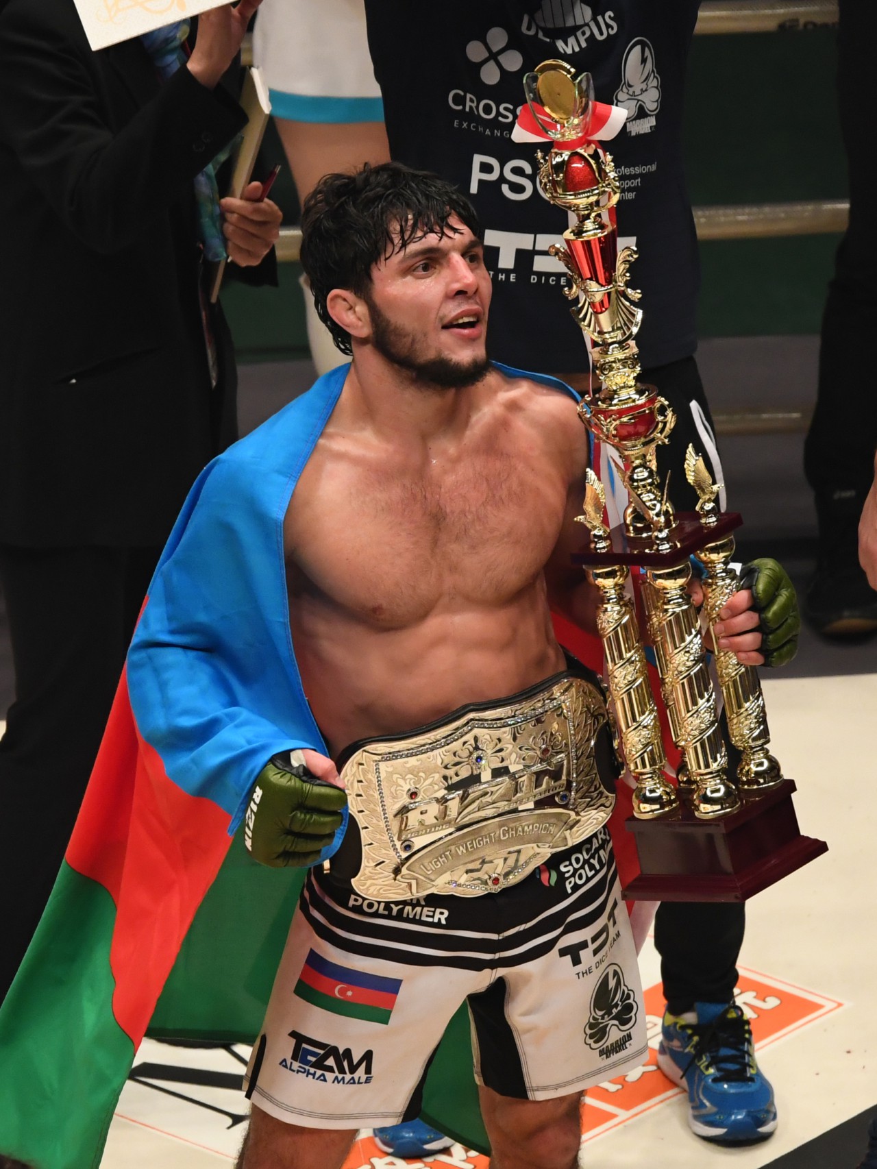 Tofiq Musayev é campeão do Rizin - Getty Images