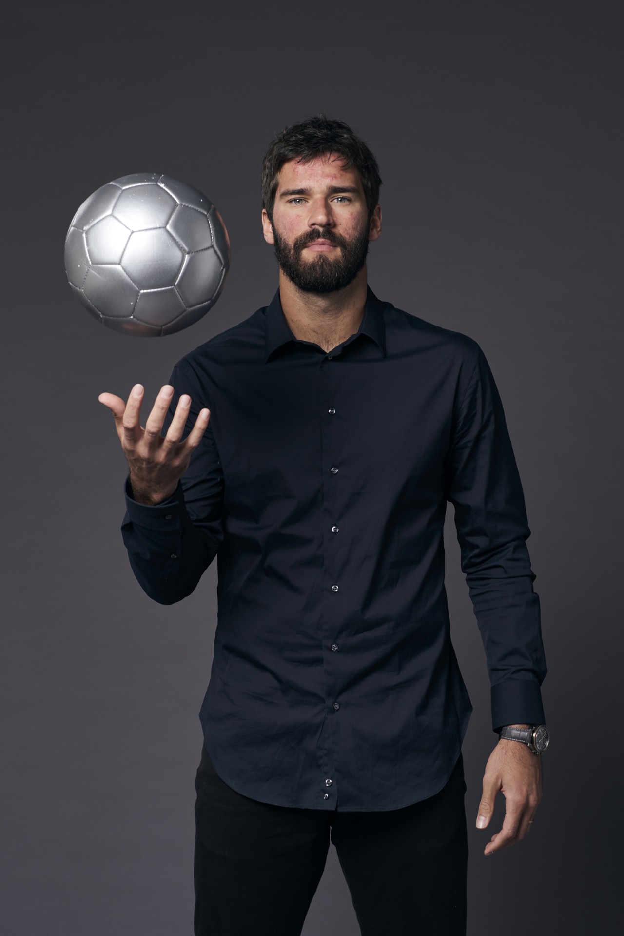Alisson foi eleito o melhor goleiro do mundo em 2019, e foi o segundo em 2020 - Getty Images