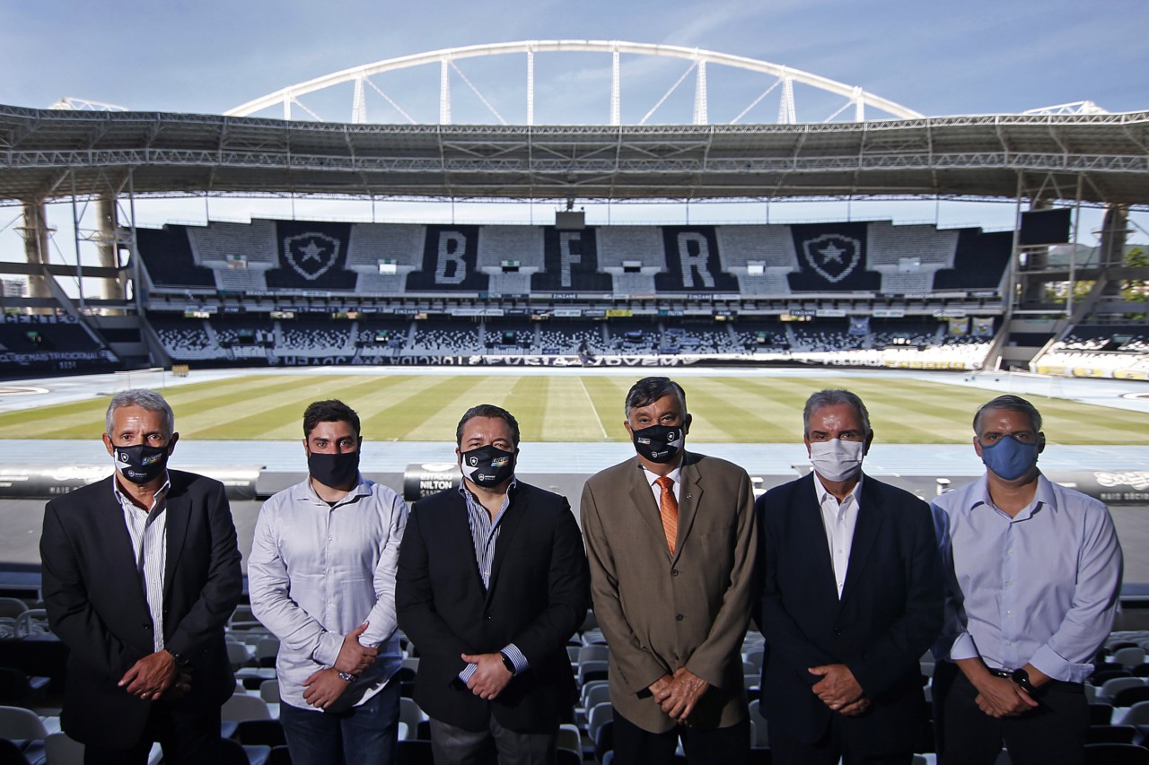 Diretoria do Botafogo se manifestou em nota oficial a favor da profissionalização promovida pelo CEO - Vitor Silva/Botafogo