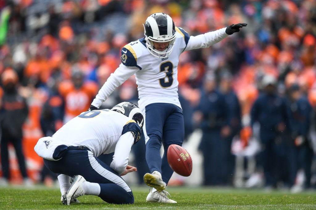 Cairo Santos em ação pelo Los Angeles Rams - Dustin Bradford/Getty Images