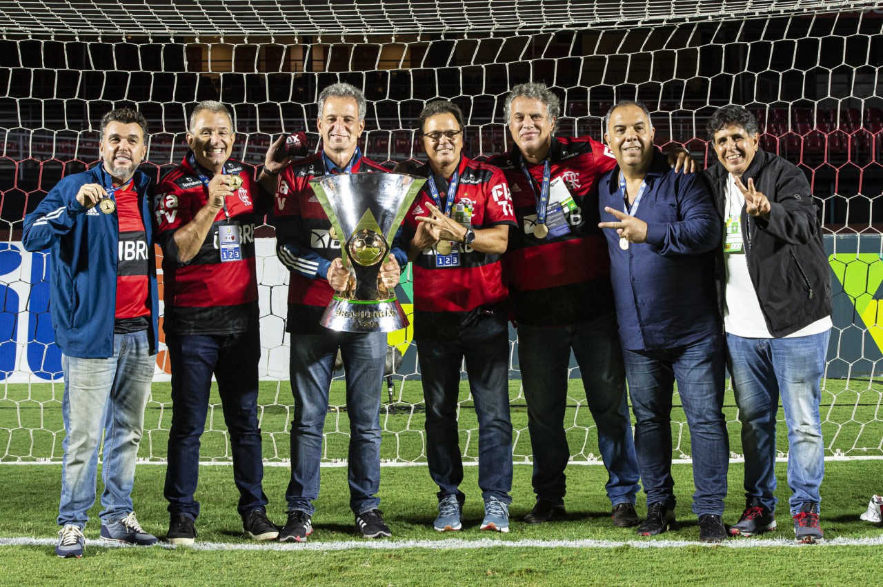 Vice-presidentes do Flamengo comemoram o título brasileiro (Gustavo Oliveira é o terceiro da direita para esquerda) - Alexandre Vidal/Flamengo