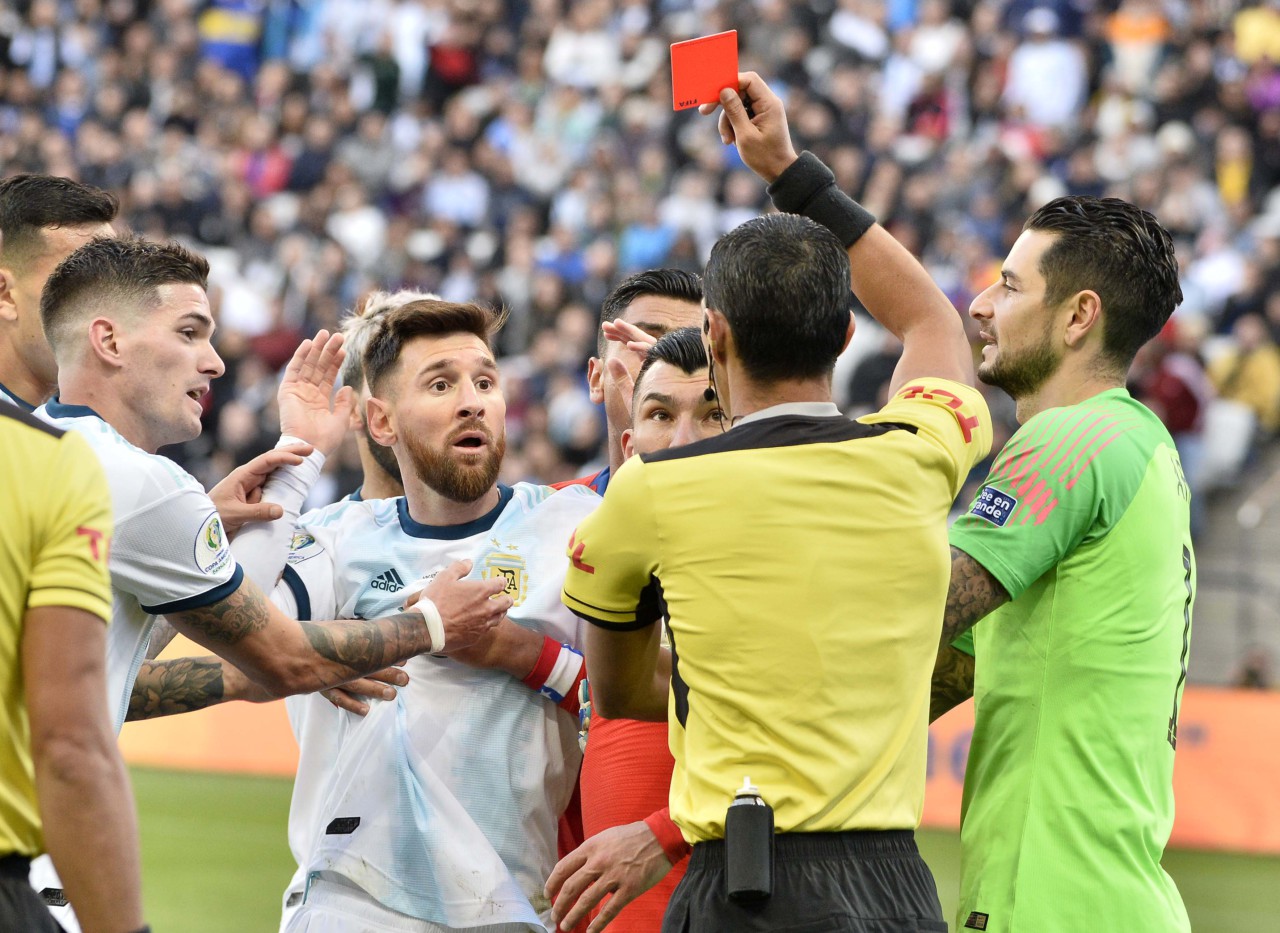 Messi expulso na Copa América 2019 -  