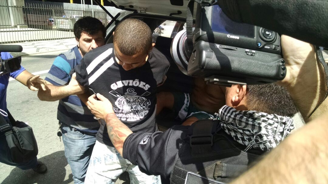 Corintiano é preso durante operação "Cartão Vermelho", em 2016 - Leonardo Lourenço
