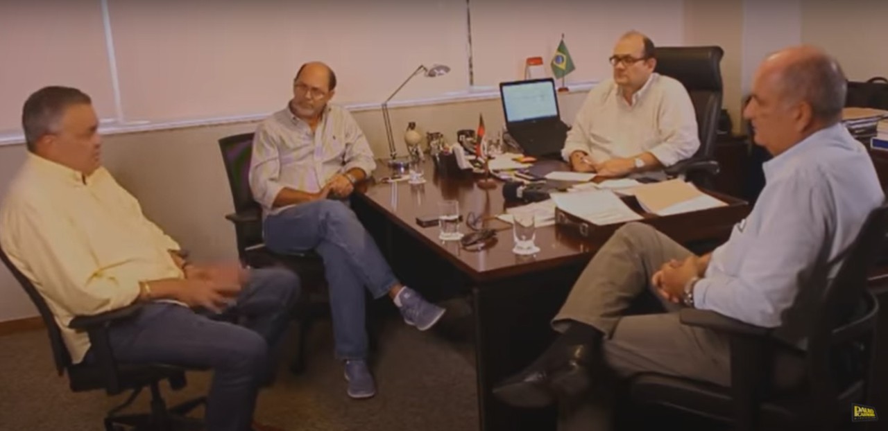 Paulo Carneiro, Manoel Matos, Adhemar Lemos e Alexi Portela em reunião - Vitória Gigante / Reprodução