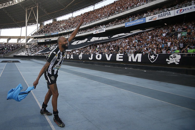Chay com a torcida do Botafogo - Vítor Silva/BFR