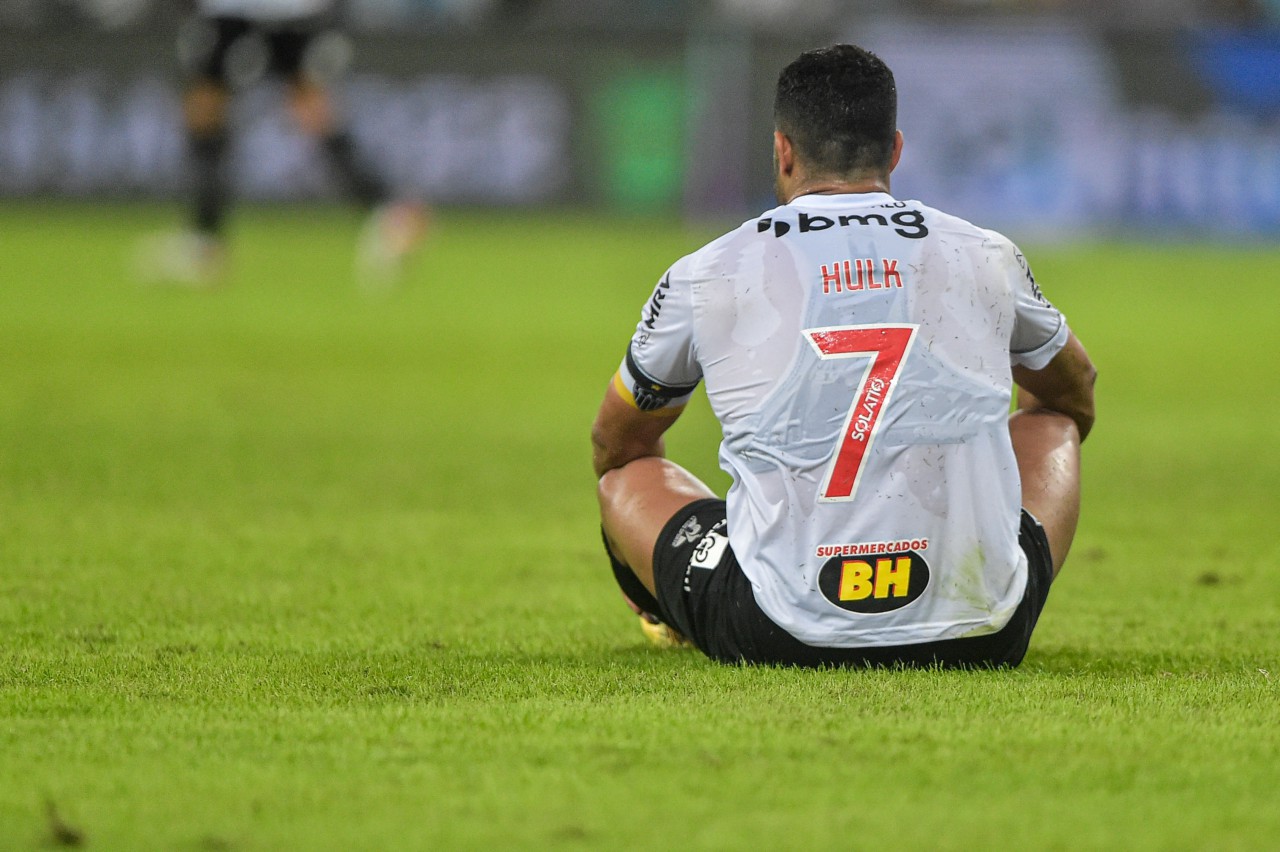 Hulk durante derrota para o Fluminense em 2022 - Thiago Ribeiro/AGIF