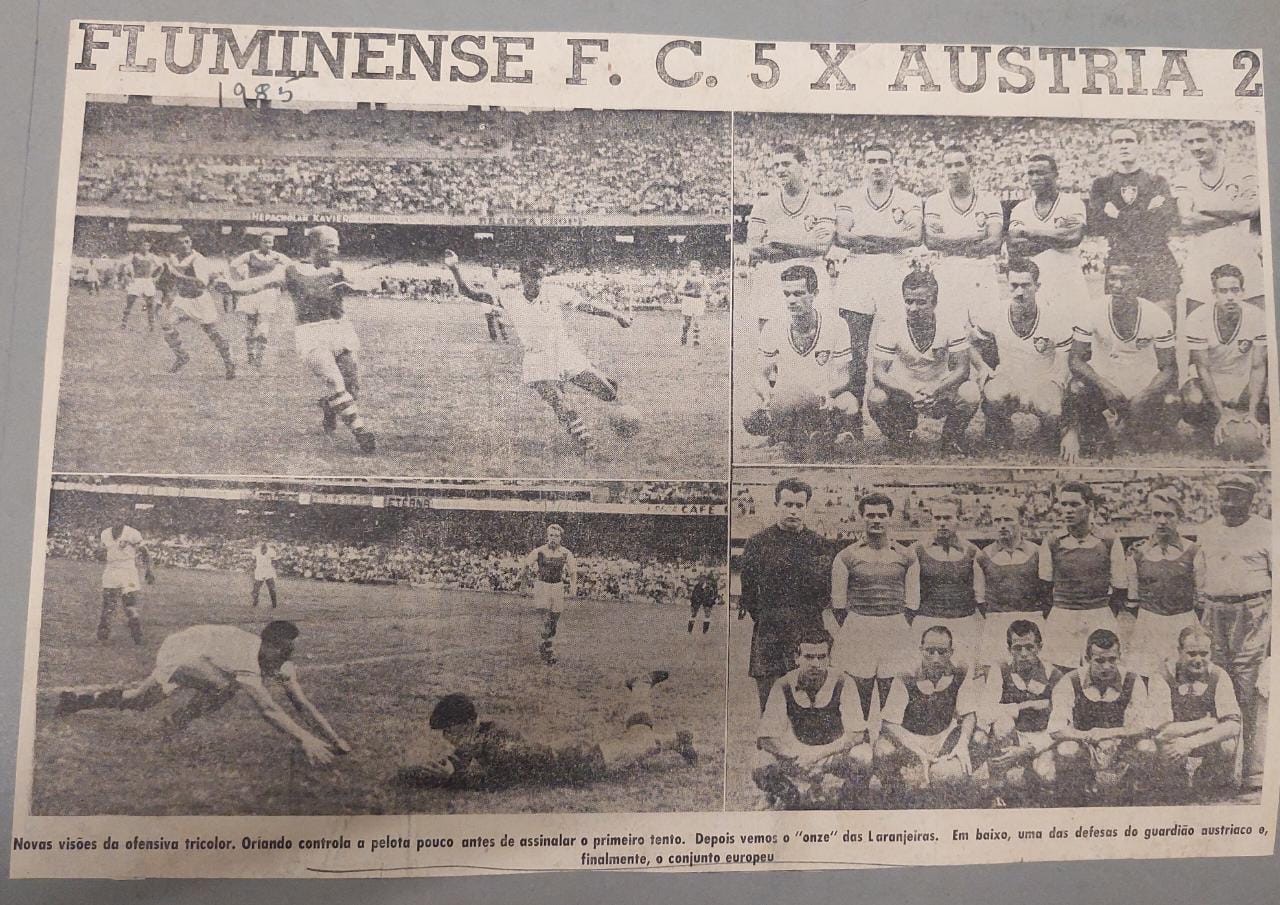 NETFLU on X: Zagueiro campeão mundial de 1952 faz visita à Sala de Troféus  do Fluminense:   / X