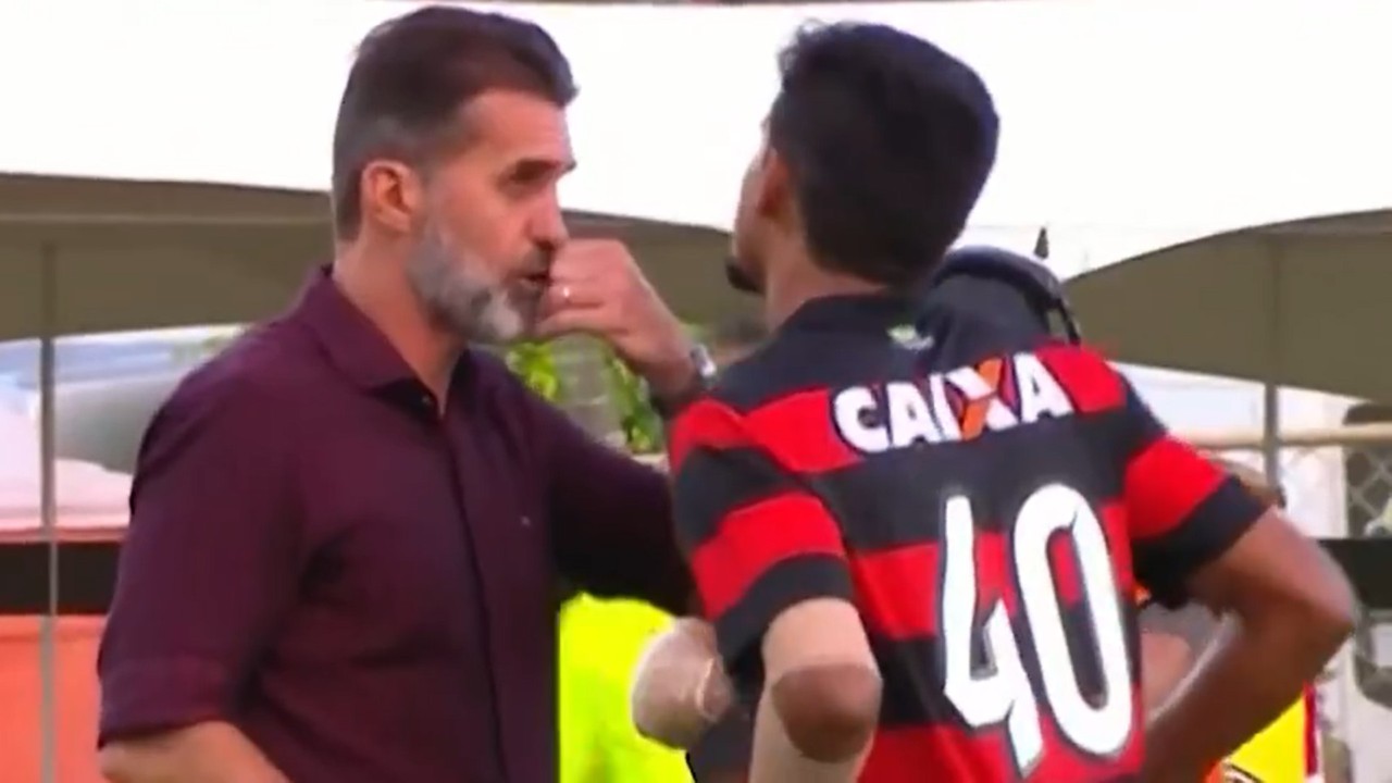 Torcida cria memes de Vagner Mancini para comemorar vitória do