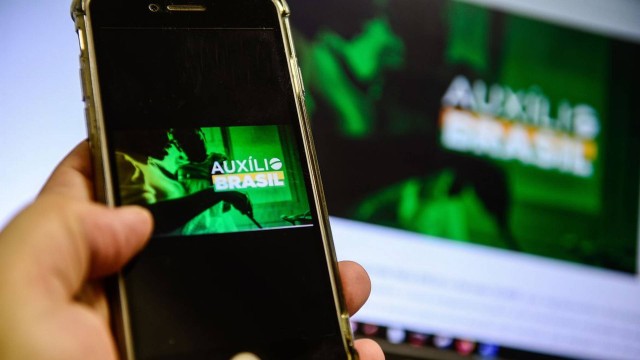 O aplicativo do Auxílio Brasil pode ser baixado no celular