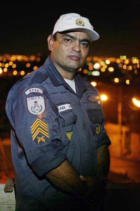 O sargento Márcio Alves, que baleou o atirador da escola Tasso da Silveira