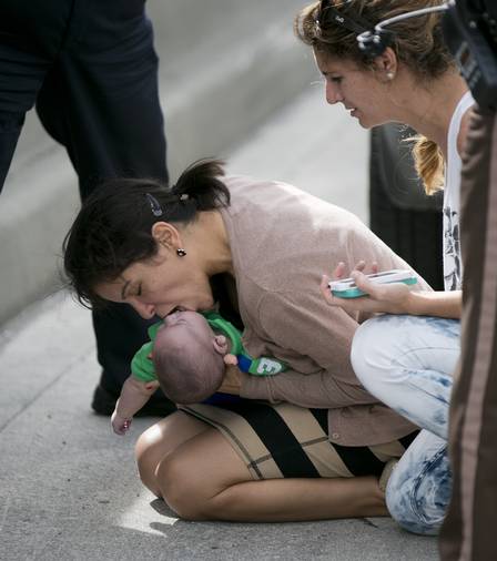 Pamela Rauseo faz respiração boca a boca para salvar bebê
