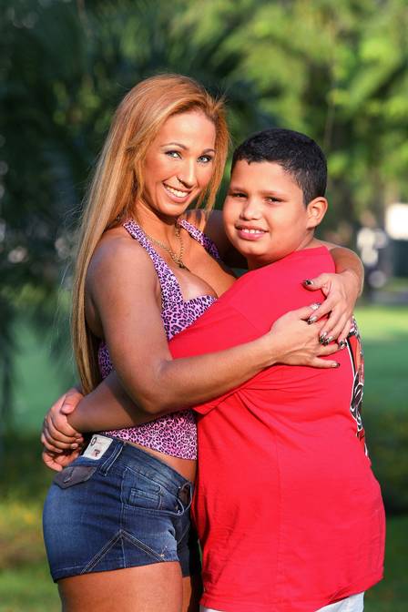 Valesca Popozuda com seu filho Pablo, há 4 anos