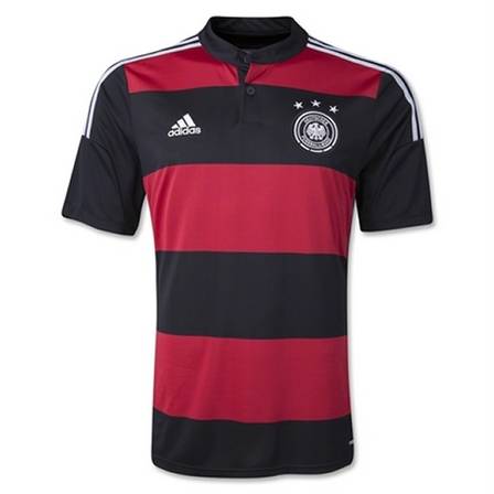 Empresa lançou camisa rubro-negra para a Alemanha e viu os resultados nas lojas