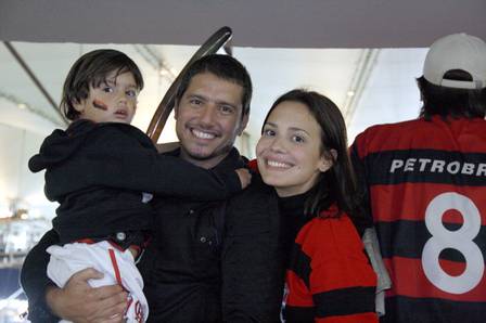 Juliana Knust com a família no Maracanã, no ano passado
