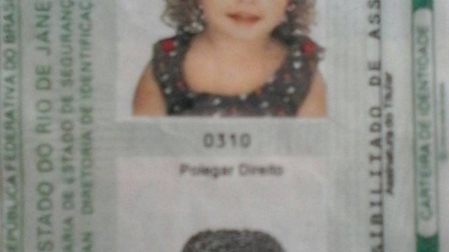 Na foto do documento, a jovem tinha 3 anos