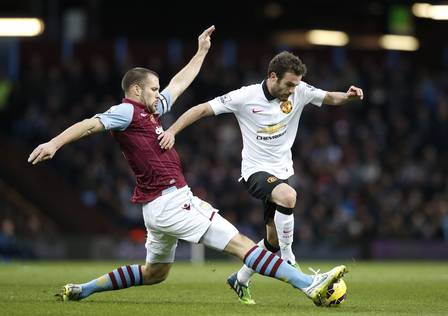 Mata em ação pelo United
