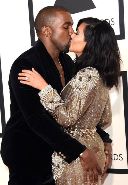 O vestido de Kim Kardashian foi presente de Kanye West