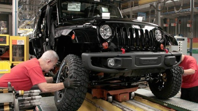 Montagem do Jeep Wrangler: carroceria e chassi vêm de fornecedores terceirizados, todos em Toledo
