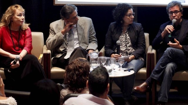 Tânia Zgury, Cláudio Domênico, Viviane Nogueira e Fábio Barbirato em debate da Casa do Saber O GLOBO