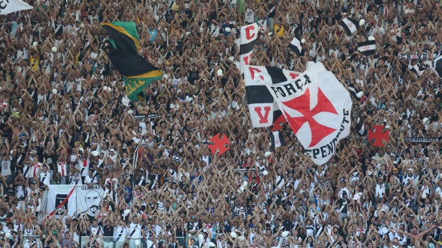 Torcida do Vasco no primeiro clássico da final contra o Botafogo