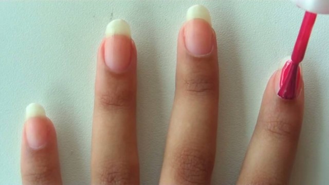 As unhas devem ficar dois dias sem esmaltes, recomenda médica