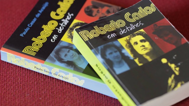 Fora das livrarias, a biografia “Roberto Carlos em detalhes”