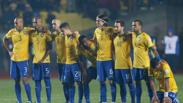 Após a eliminação para o Paraguai, Dunga revelou que virose acometeu cerca de 15 jogadores da seleção