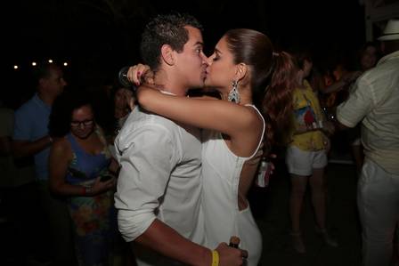 Thiago Martins e Paloma Bernardi estão juntos há pouco mais de três anos