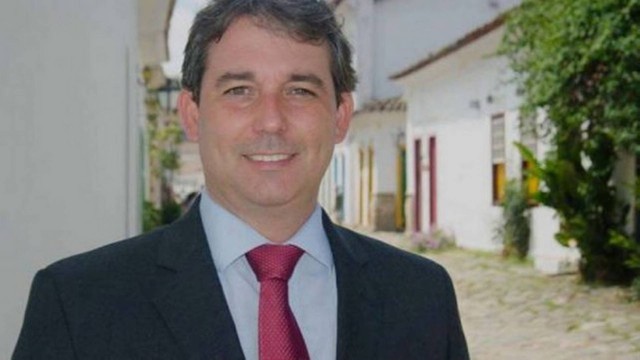 Prefeito de Paraty, Carlos José Gama Miranda, foi vítima de um atentado. polícia prendeu suspeito do crime