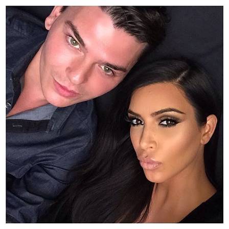 Mario Dedivanovic posa ao lado de sua musa e cliente fiel, Kim Kardashian