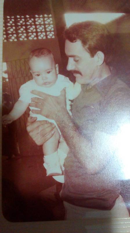 Em 1982, aos 8 meses, no colo do pai: o filho de um jornaleiro com uma dona de casa nasceu em Laranjeiras.
