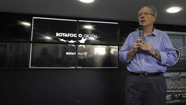 Coletiva para apresentar o novo projeto Botafogo Digital em General Severiano. O presidente Carlos Eduardo Pereira. 10.08.2015