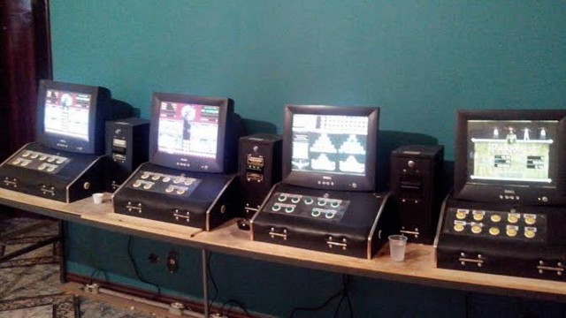 No imóvel onde funcionava o estabelecimento clandestino, foram apreendidas 24 máquinas de vídeo bingo