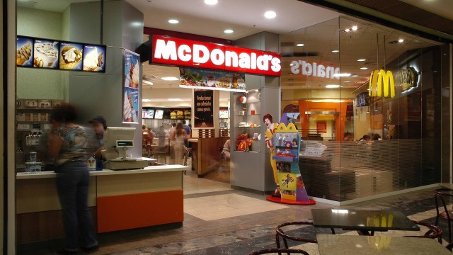 McDonald’s será autuado por causa de trabalho de 263 adolescentes