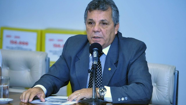 O deputado federal Alberto Fraga (DEM-DF) durante seminário