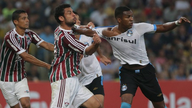Fluminense e Grêmio disputam uma das vagas na semifinal da Copa do Brasil. Semifinais do torneio pode facilitar surgimento de um G-5 no Brasileiro