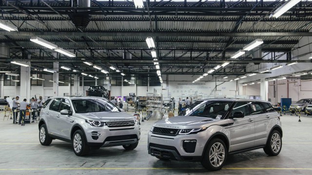 Range Rover Evoque será o primeiro Land Rover brasileiro a sair da fábrica e chegar às lojas -