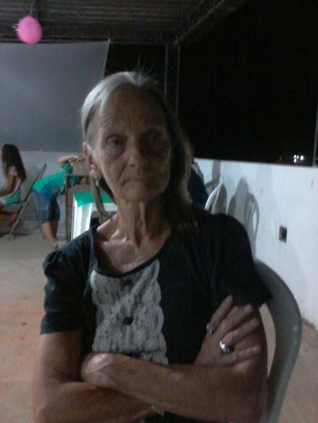 Jane Siems Correa, de 72 anos, foi arrancada aos tapas de casa