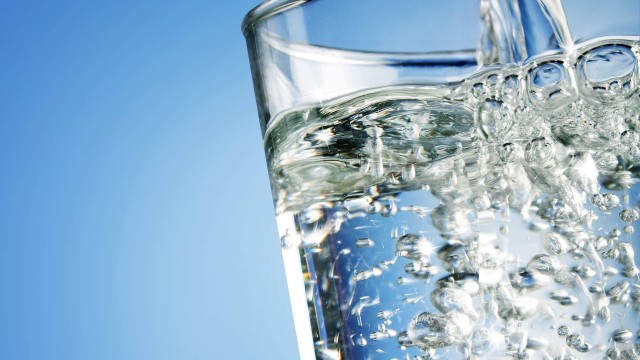 Hidratação inadequada durante exercícios pode causar ‘intoxicação por água’