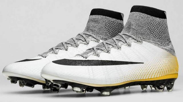 Mercurial Superfly CR7 324K Gold