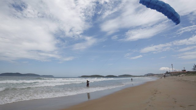 A praia do Peró fica em Cabo Frio, na Região dos Lagos
