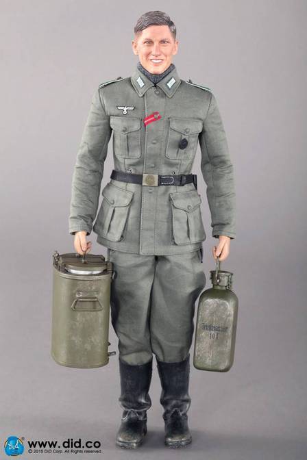Empresa de Hong Kong criou bonecos nazistas parecidos com Bastian Schweinsteiger