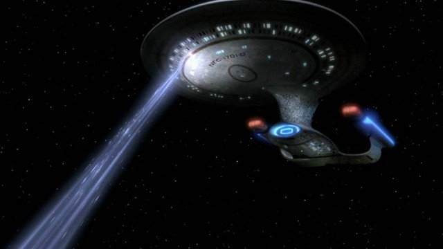 Em Star Trek, a nave Enterprise é capaz de atrair outras com o raio trator